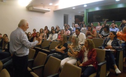 Dr. Arnaldo Zubioli ministra palestra em Palmas