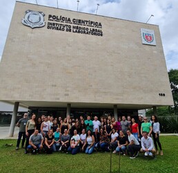 CRF-JR: Visita técnica ao Museu de Ciências Forenses do Paraná