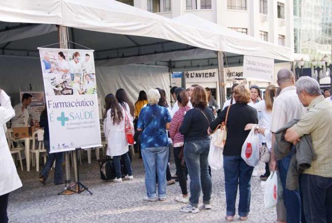 Farmacêuticos em Campanha pelo Uso Racional de Medicamentos