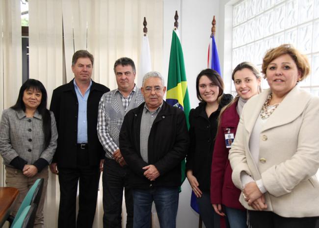 CRF-PR entrega Cartilha de Saúde à Gestores Municipais