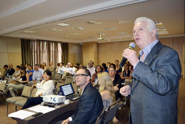 Presidente do CRF-PR participa de Encontro Nacional de Deontologia Farmacêutica