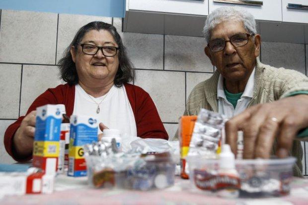 Tomar medicamentos demais pode ser problema