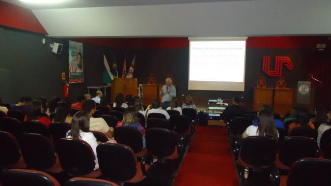 CRF-PR colabora com jornada acadêmica em Paranavaí