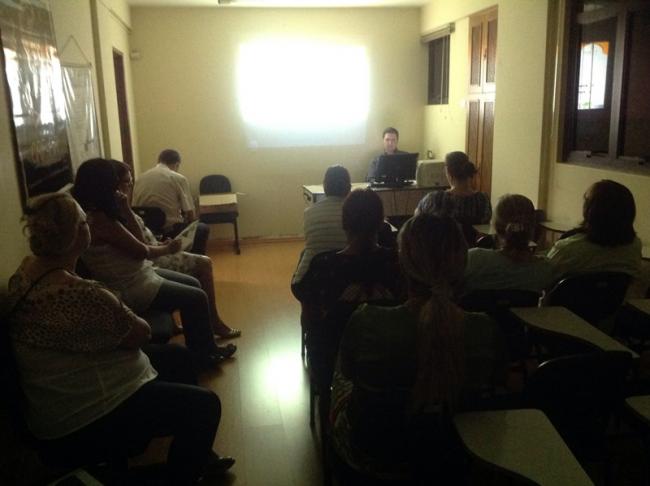 Palestra sobre dor pós-operatória na Seccional do CRF-PR em Londrina