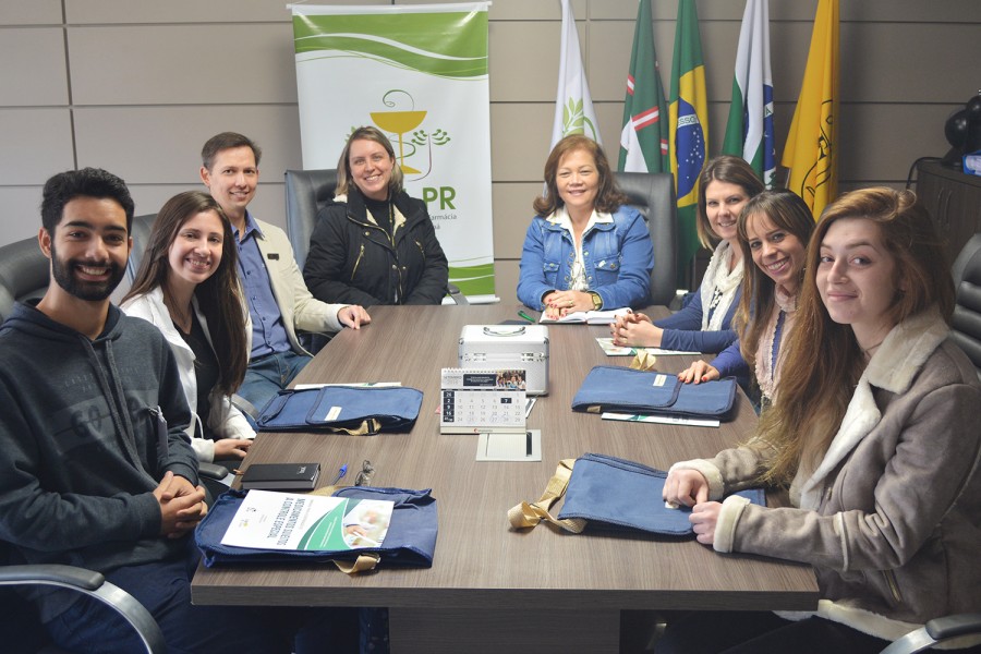 Acadêmicos e professoras da FPP visitam o CIM/CRF-PR