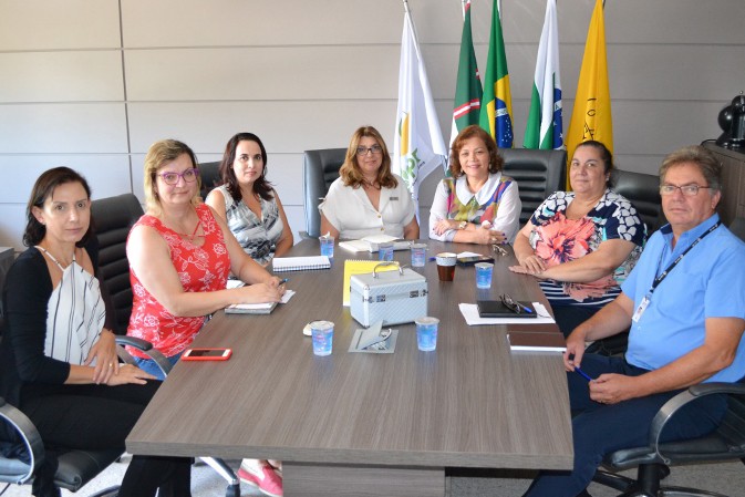 CRF-PR e Sindifar-PR receberam representantes do COREN-PR