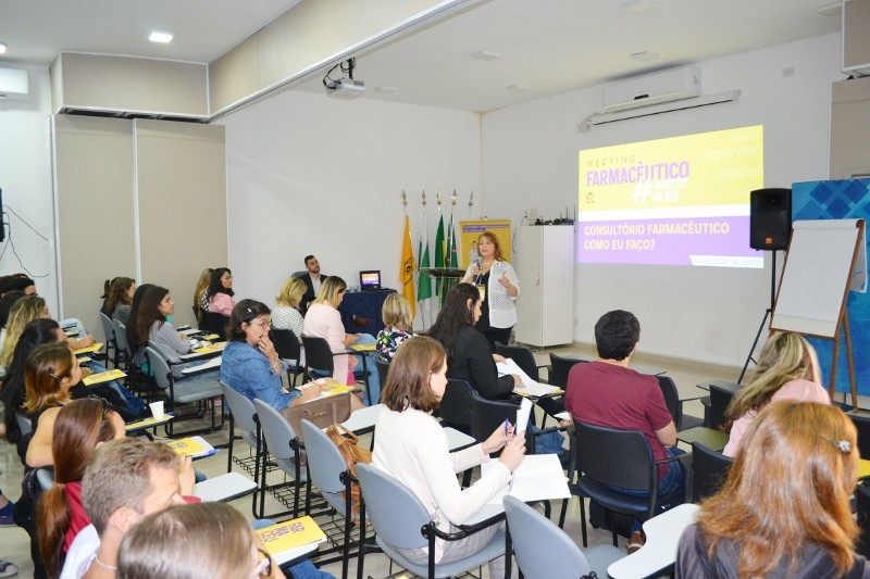 Conhecimento é foco de celebração ao Dia Nacional do Farmacêutico