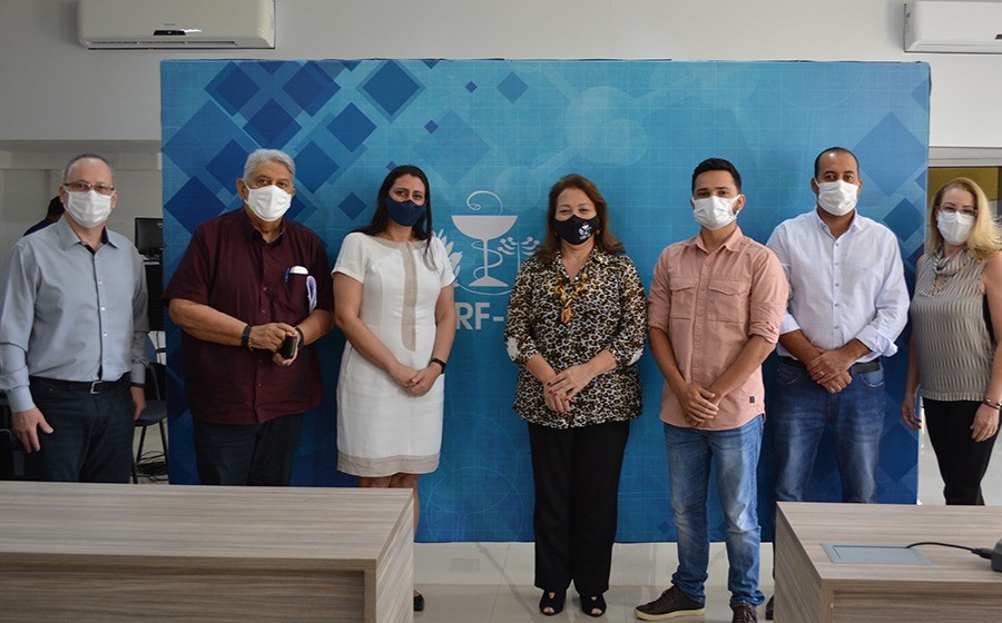 CRF-PR recebe visita de membros do CRF-MA