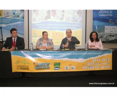 CRF-PR participou do 7º Congresso da Fenafar