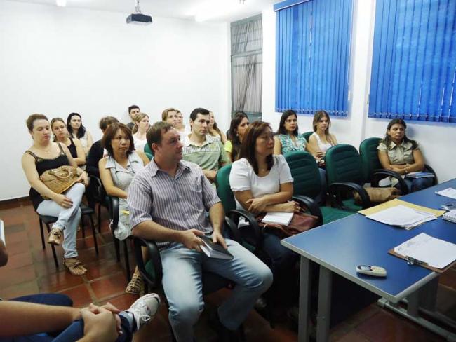 Fiscalização do CRF-PR participa de reunião na 15ª. Regional de Saúde