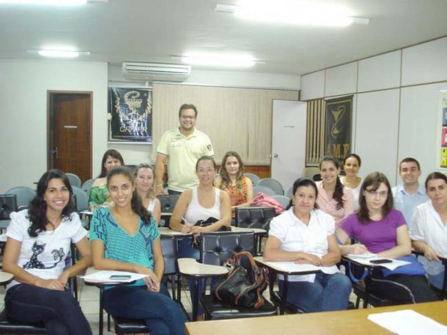 CRF-PR organiza Grupo de Estudos em Farmacologia em Maringá